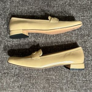 Salvatore Ferragamo V29 Size 8.5 4A